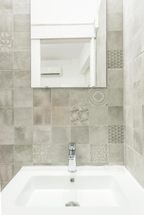 Appartement Sea View Flat 301 à Larnaca Extérieur photo